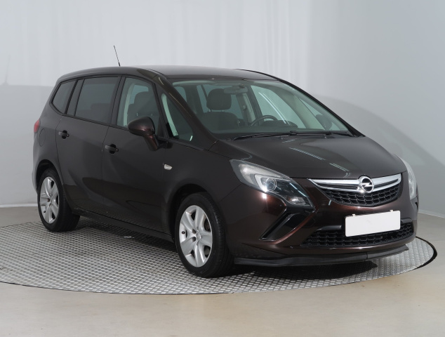 Opel Zafira, 2016