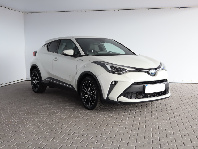 Toyota C-HR, 2020