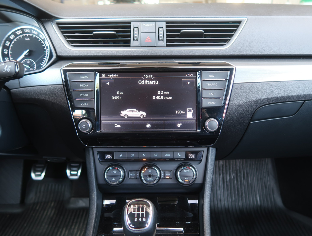 Škoda Superb