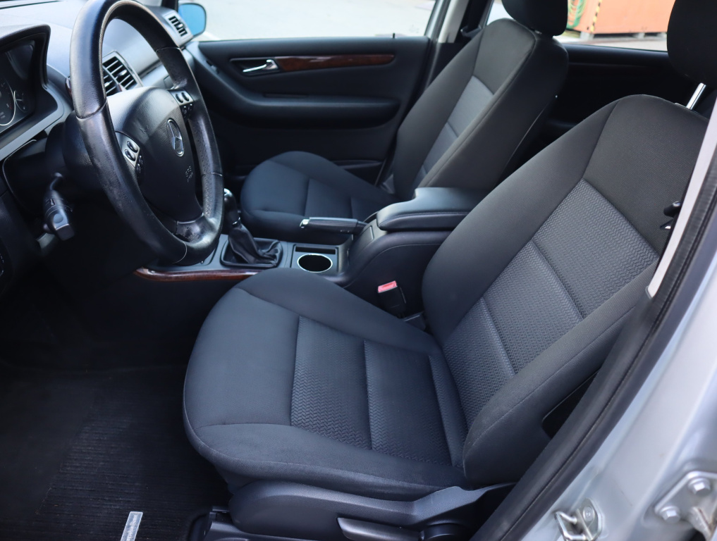 Mercedes-Benz A