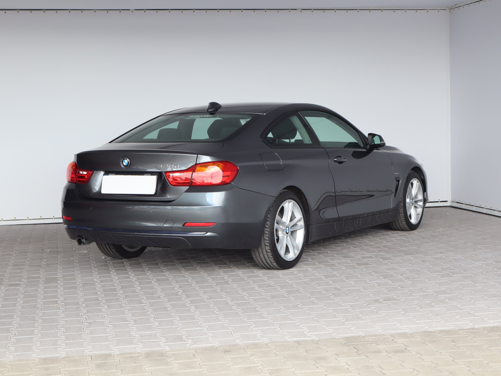 BMW 4