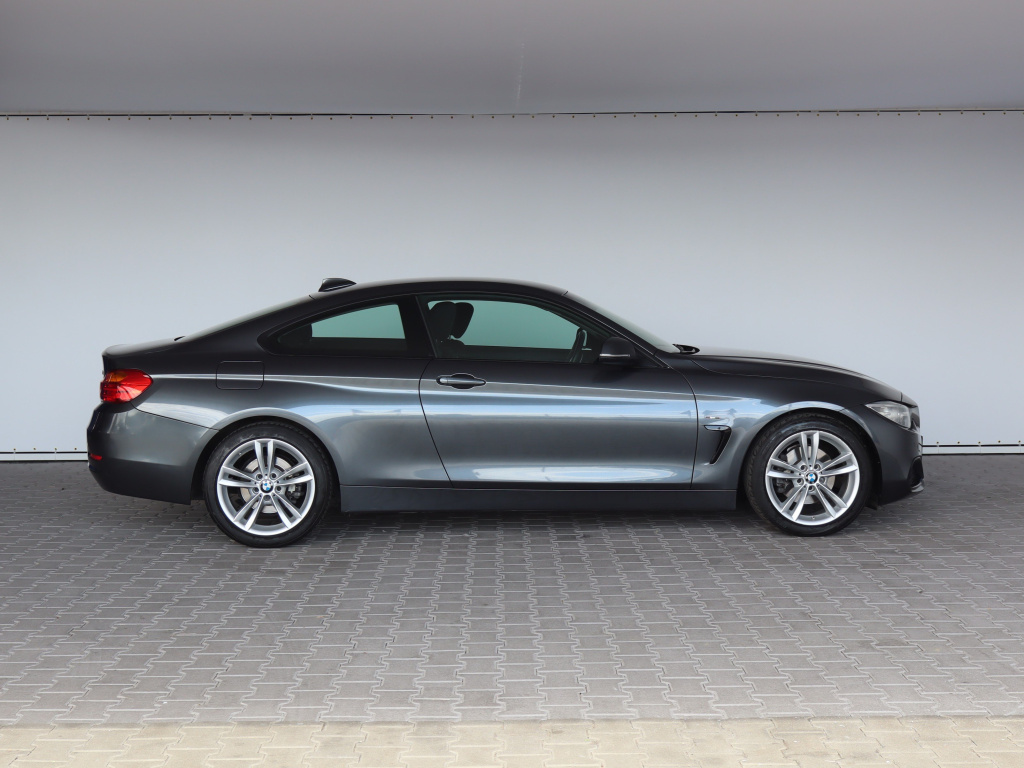 BMW 4