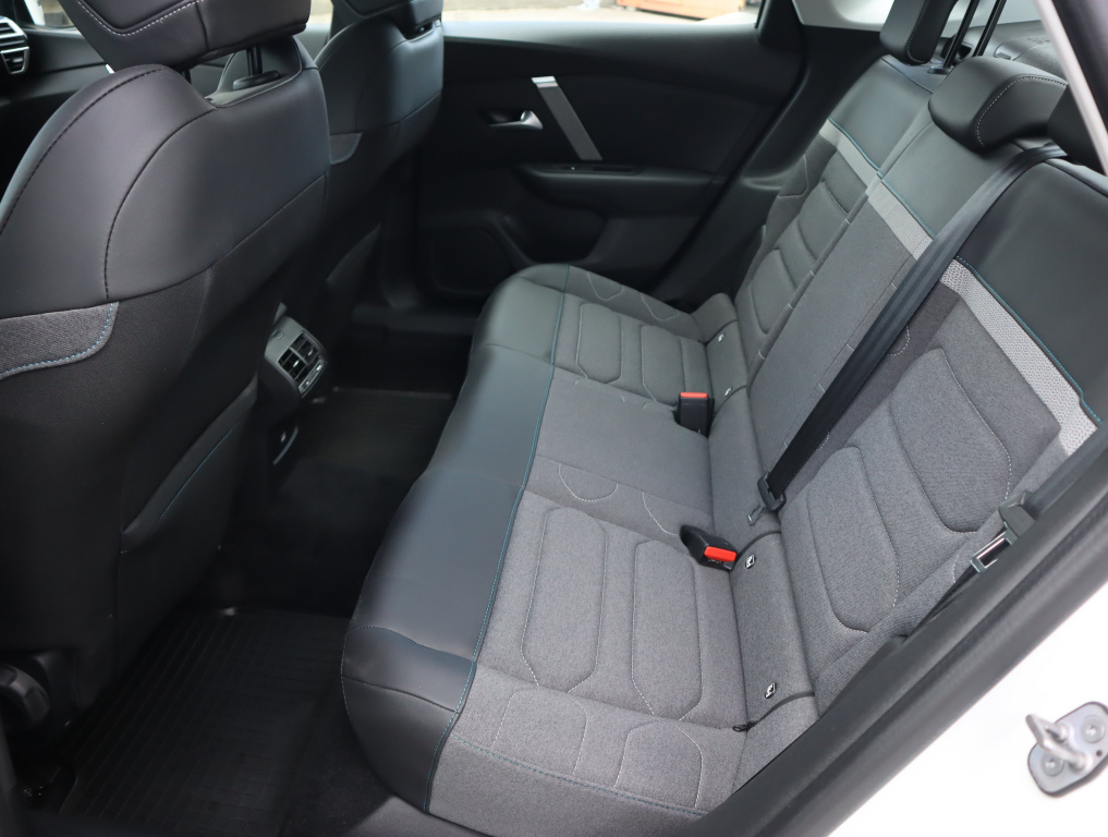 Citroen C4 X