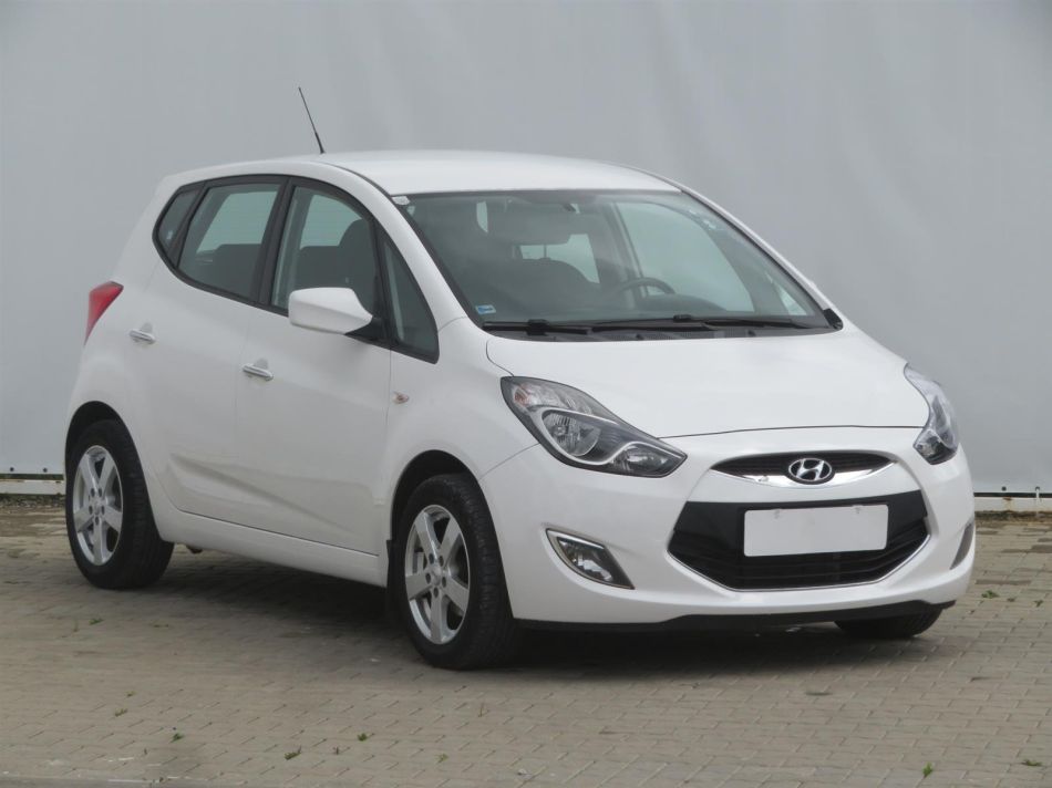 Hyundai ix20 - 2012