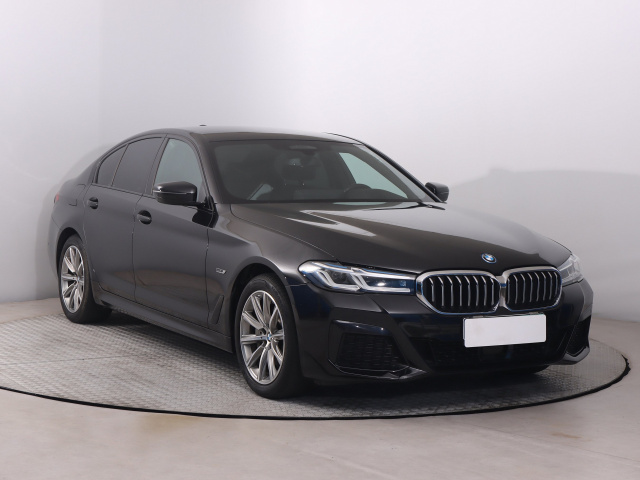 BMW 5 2022