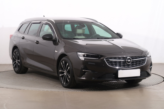 Opel Insignia 2021
