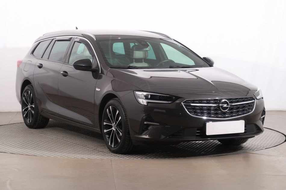 Opel Insignia - 2021