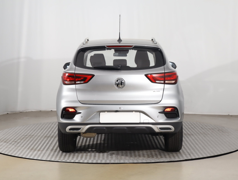 MG ZS SUV, 2025