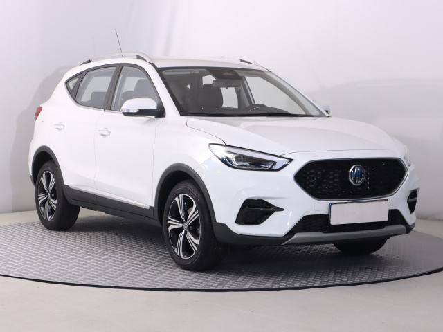 MG ZS SUV 2025