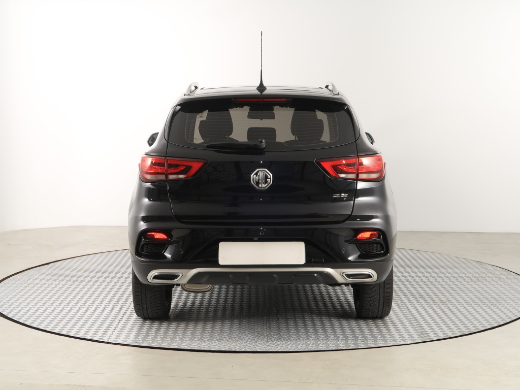 MG ZS SUV