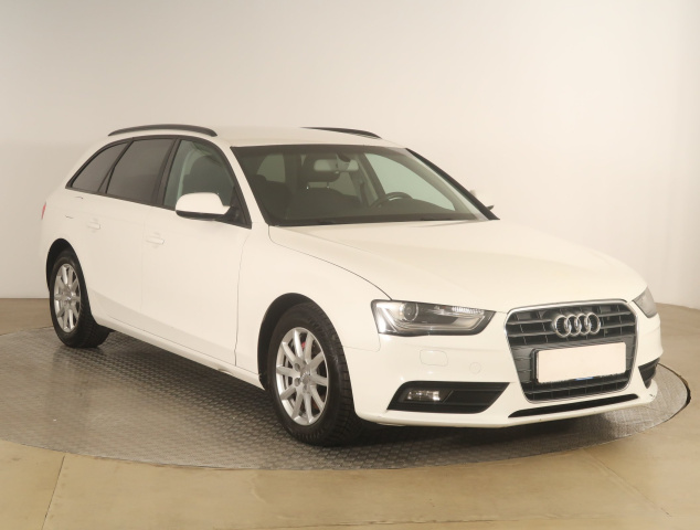 Audi A4, 2015