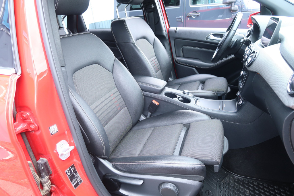 Mercedes-Benz B