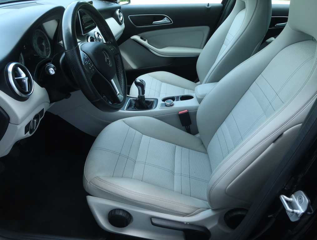 Mercedes-Benz A