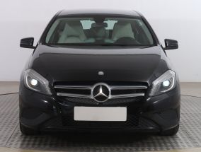 Mercedes-Benz A - 2015