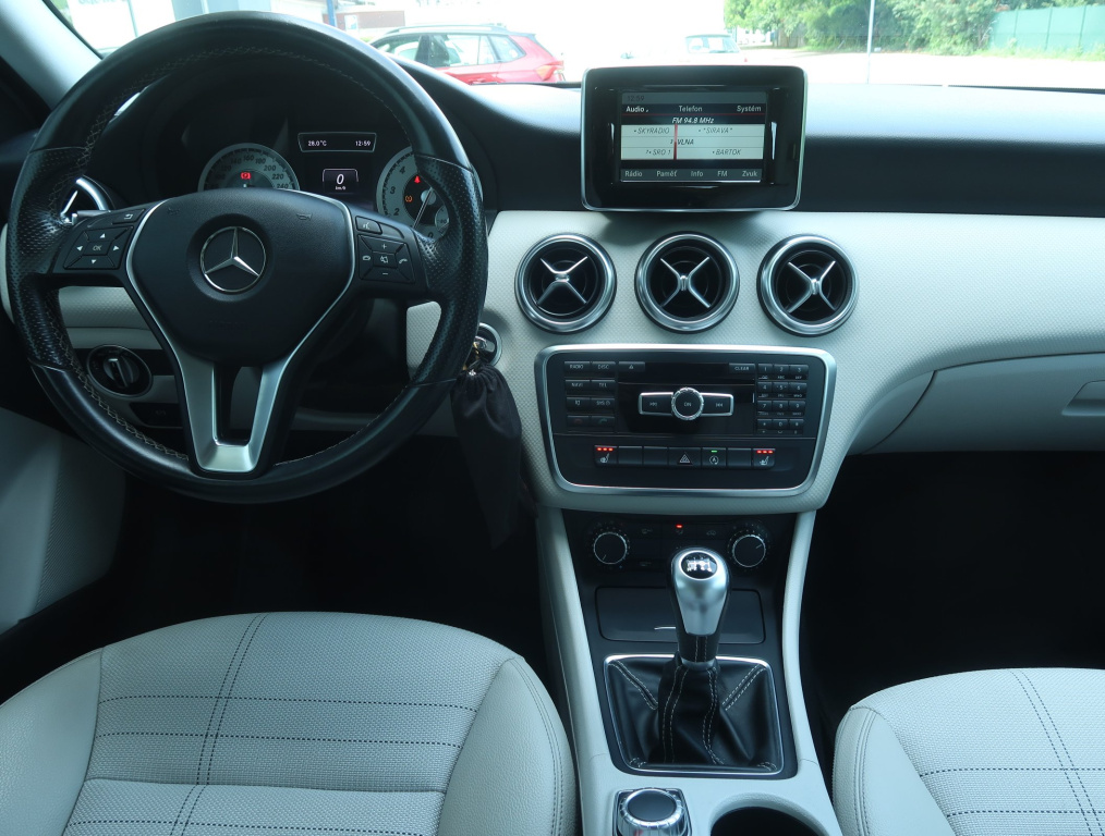 Mercedes-Benz A
