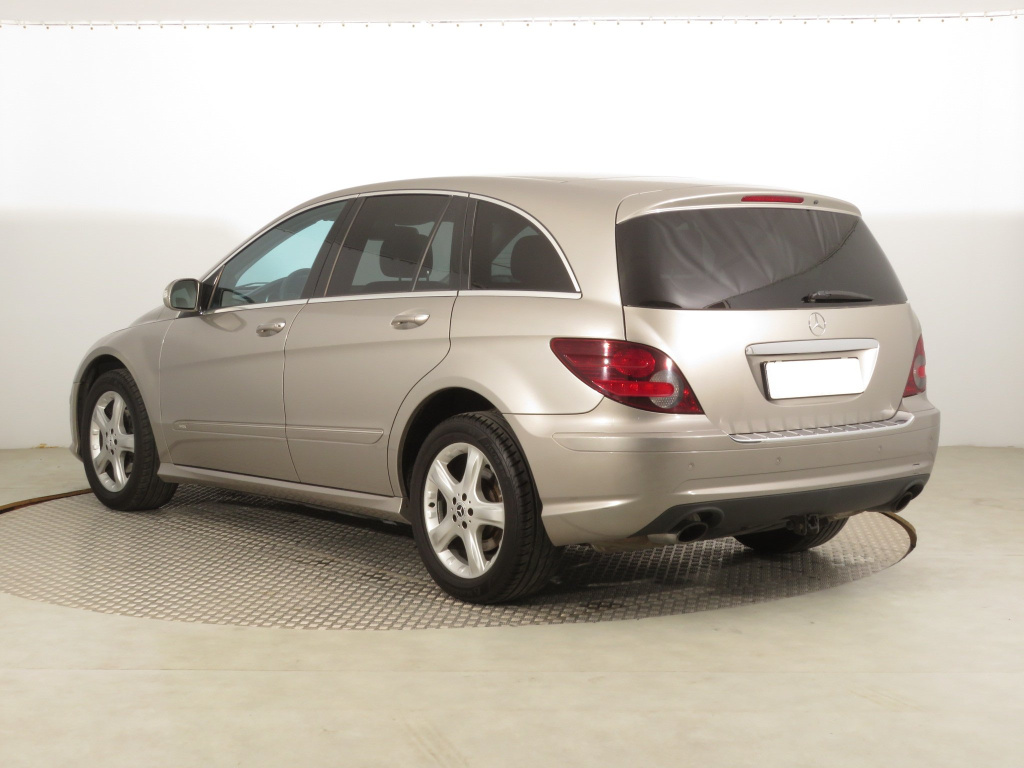 Mercedes-Benz R