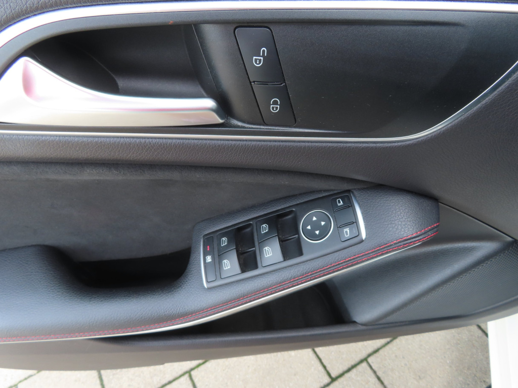 Mercedes-Benz A