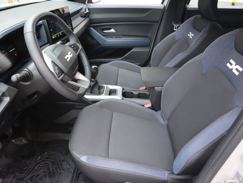Dacia Duster, 2025