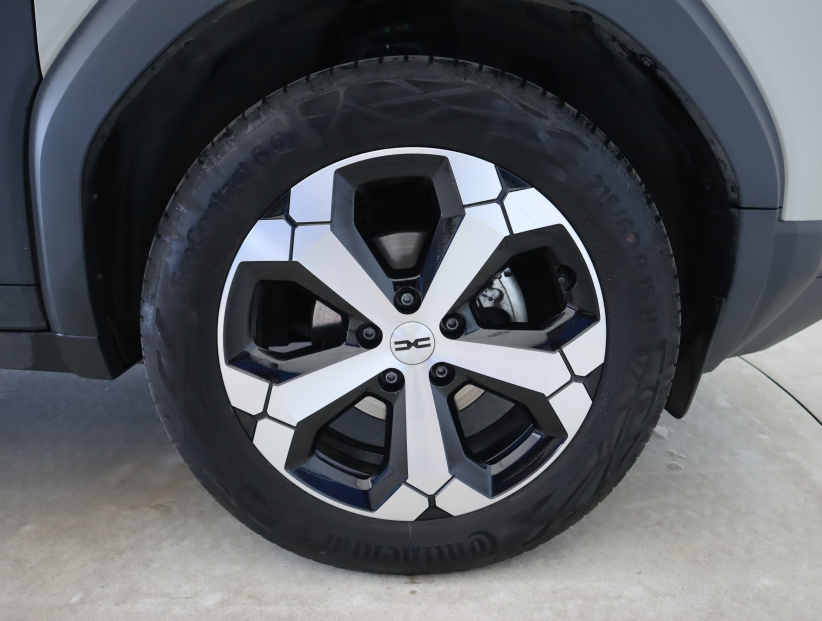 Dacia Duster, 2025