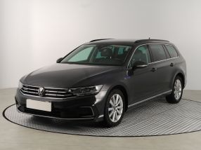 Volkswagen Passat - 2020
