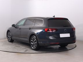 Volkswagen Passat - 2021