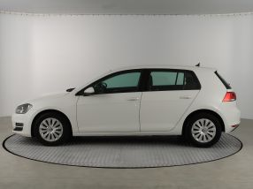 Volkswagen Golf - 2016