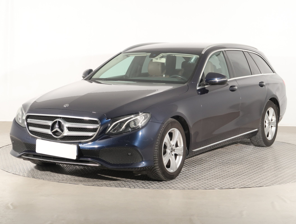Mercedes-Benz E