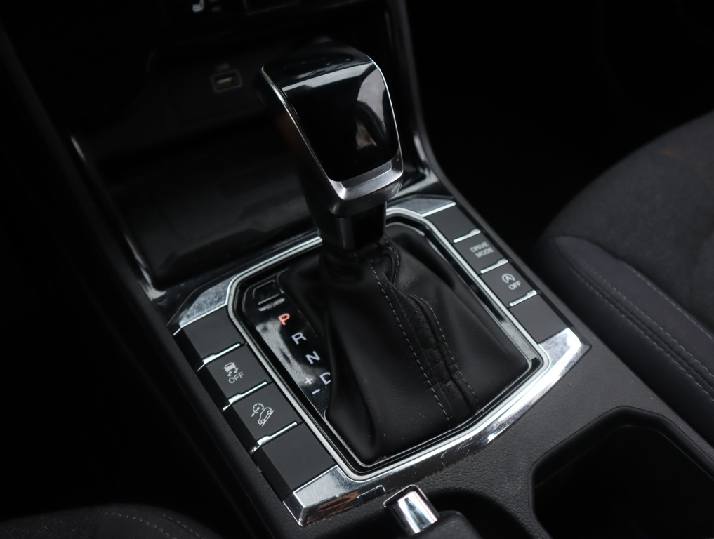 Ssang Yong Korando