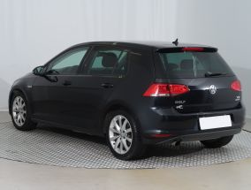 Volkswagen Golf - 2014