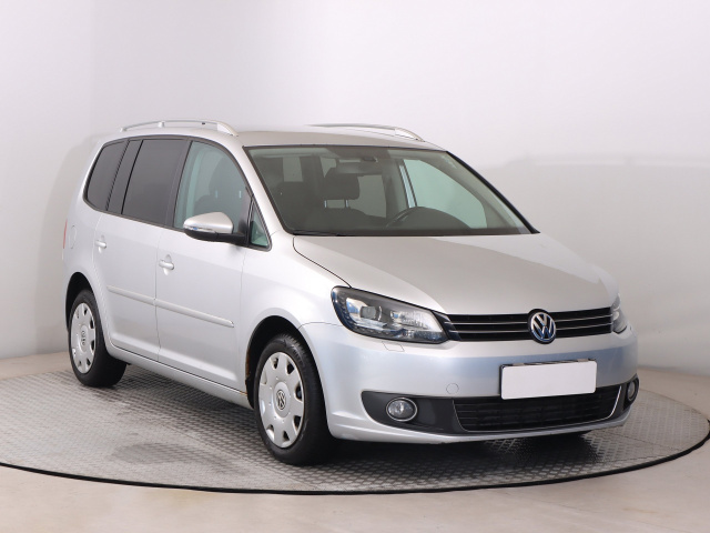 Volkswagen Touran 2011