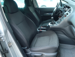 Peugeot 5008 2010