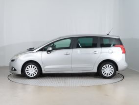 Peugeot 5008 - 2010