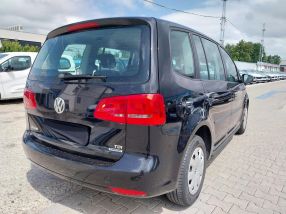 Volkswagen Touran - 2012