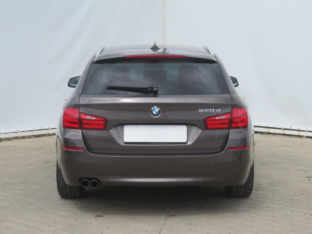 BMW 5