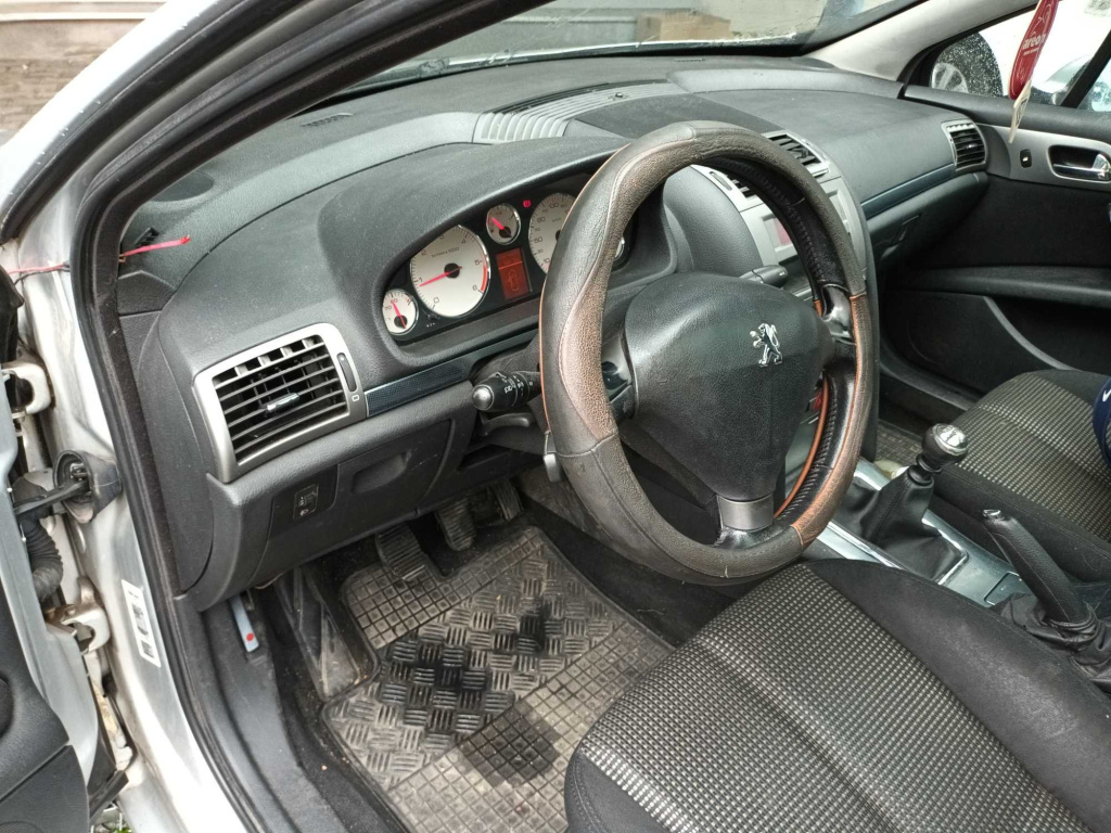 Peugeot 407