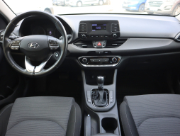 Hyundai i30 2021