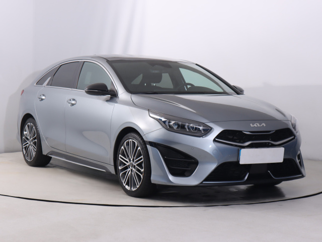 Kia ProCeed 2025