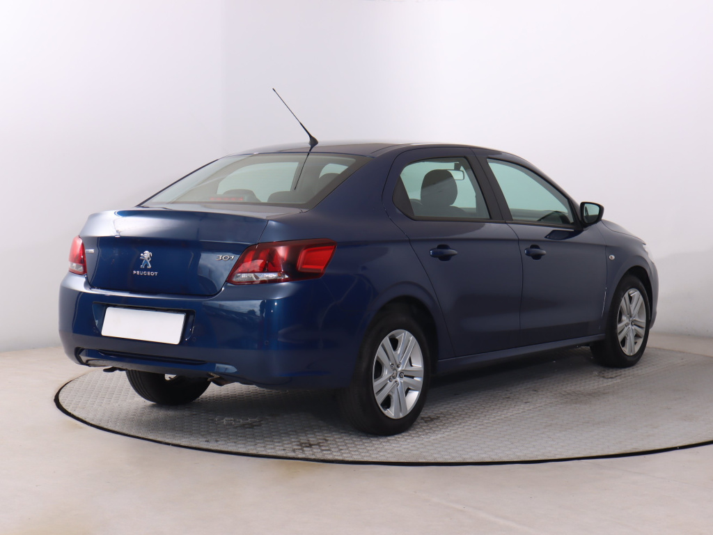 Peugeot 301