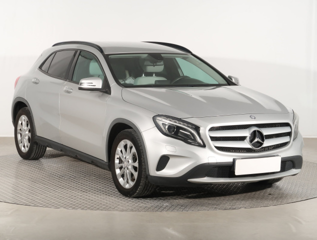 Mercedes-Benz GLA 2015