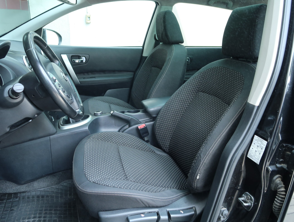 Nissan Qashqai+2
