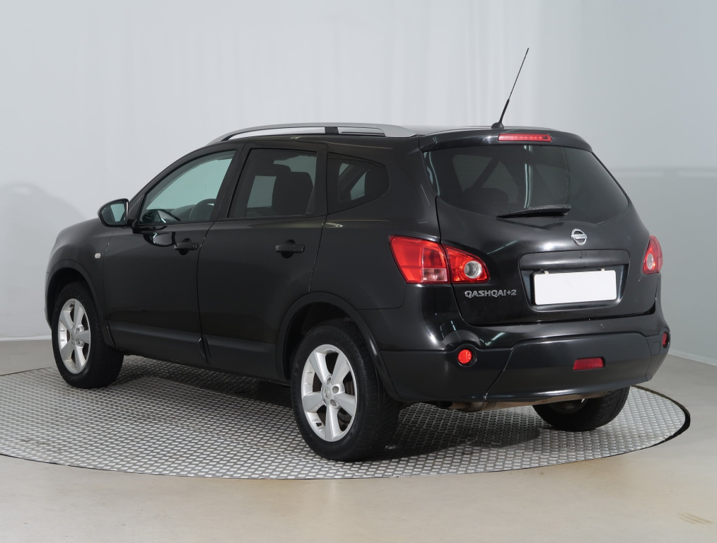 Nissan Qashqai+2
