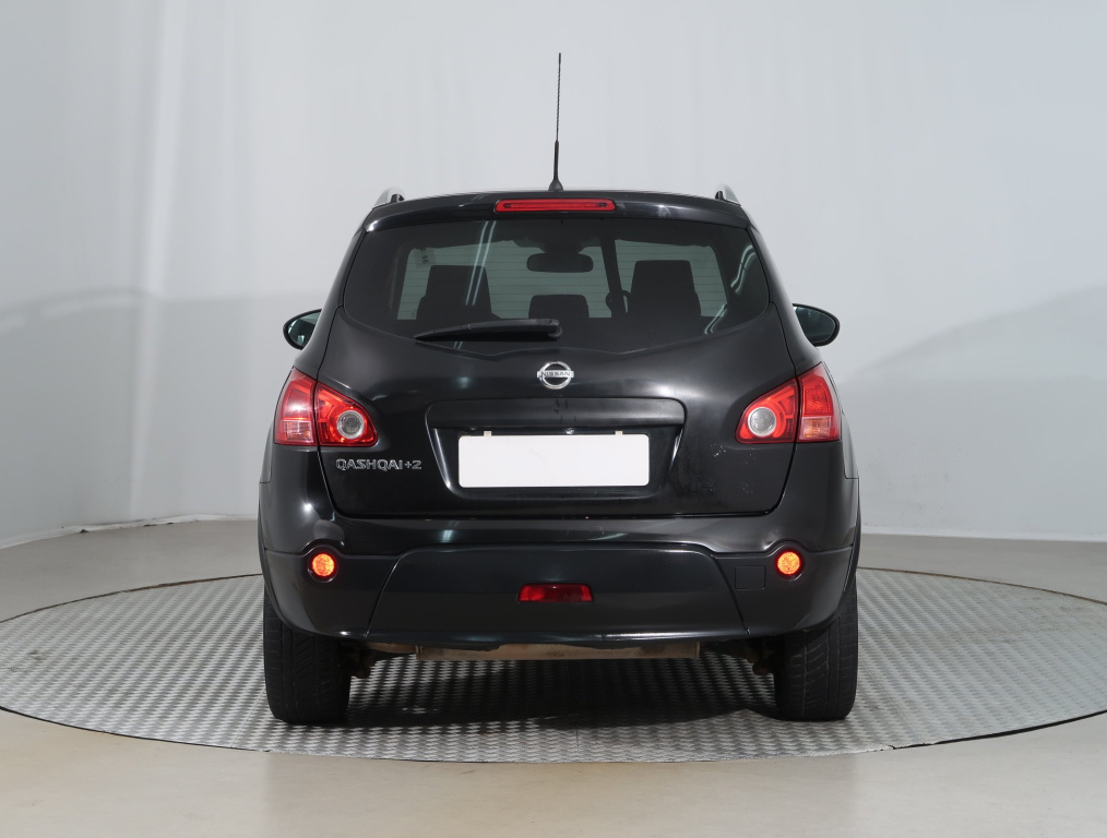 Nissan Qashqai+2