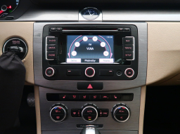 Volkswagen Passat 2011
