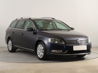 Volkswagen Passat, 2011