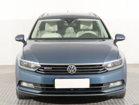 Volkswagen Passat - 2015