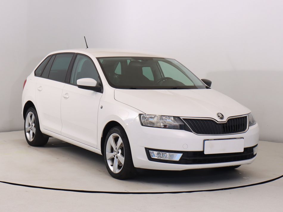 Skoda Rapid Spaceback - 2015