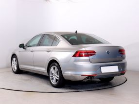 Volkswagen Passat - 2016