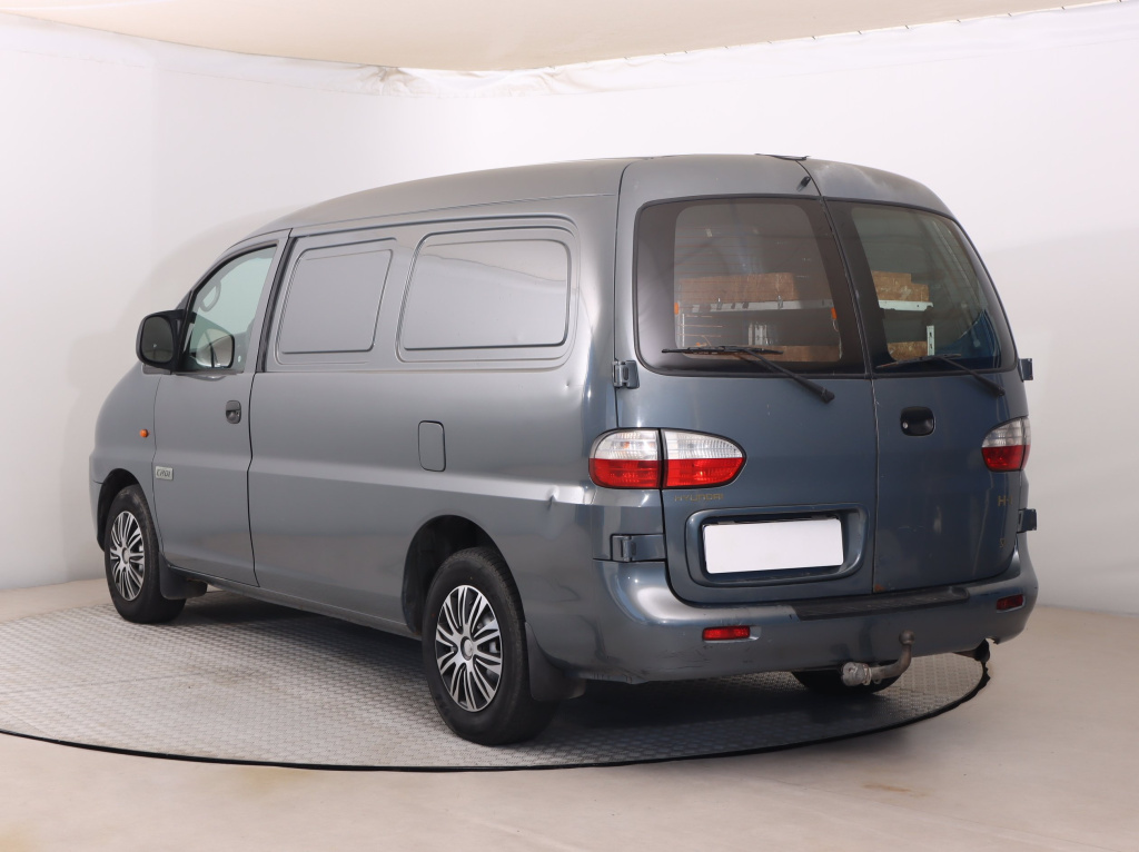Hyundai H-1