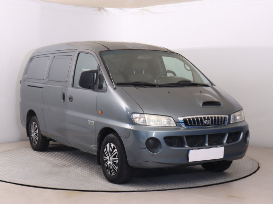 Hyundai H-1