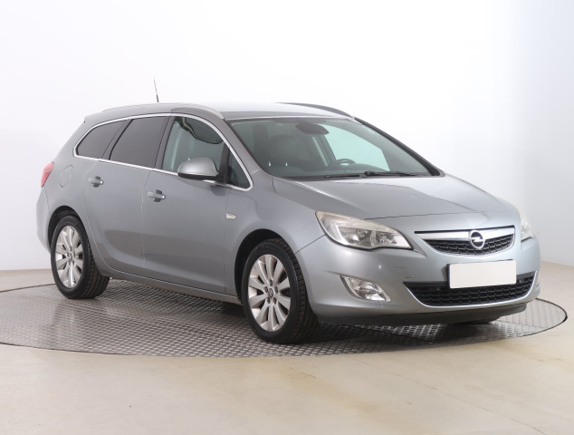 Opel Astra 2011
